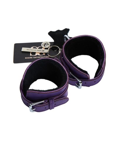 BOUND X - TEXTURED LEATHER WRIST CUFF WITH FUR LINING PURPLE