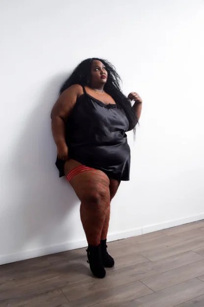 KIXIES - CLAUDIA LARGE DIAMOND RED THIGH HIGH STAY UPS - Image 5