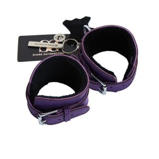 BOUND X - TEXTURED LEATHER WRIST CUFF WITH FUR LINING PURPLE